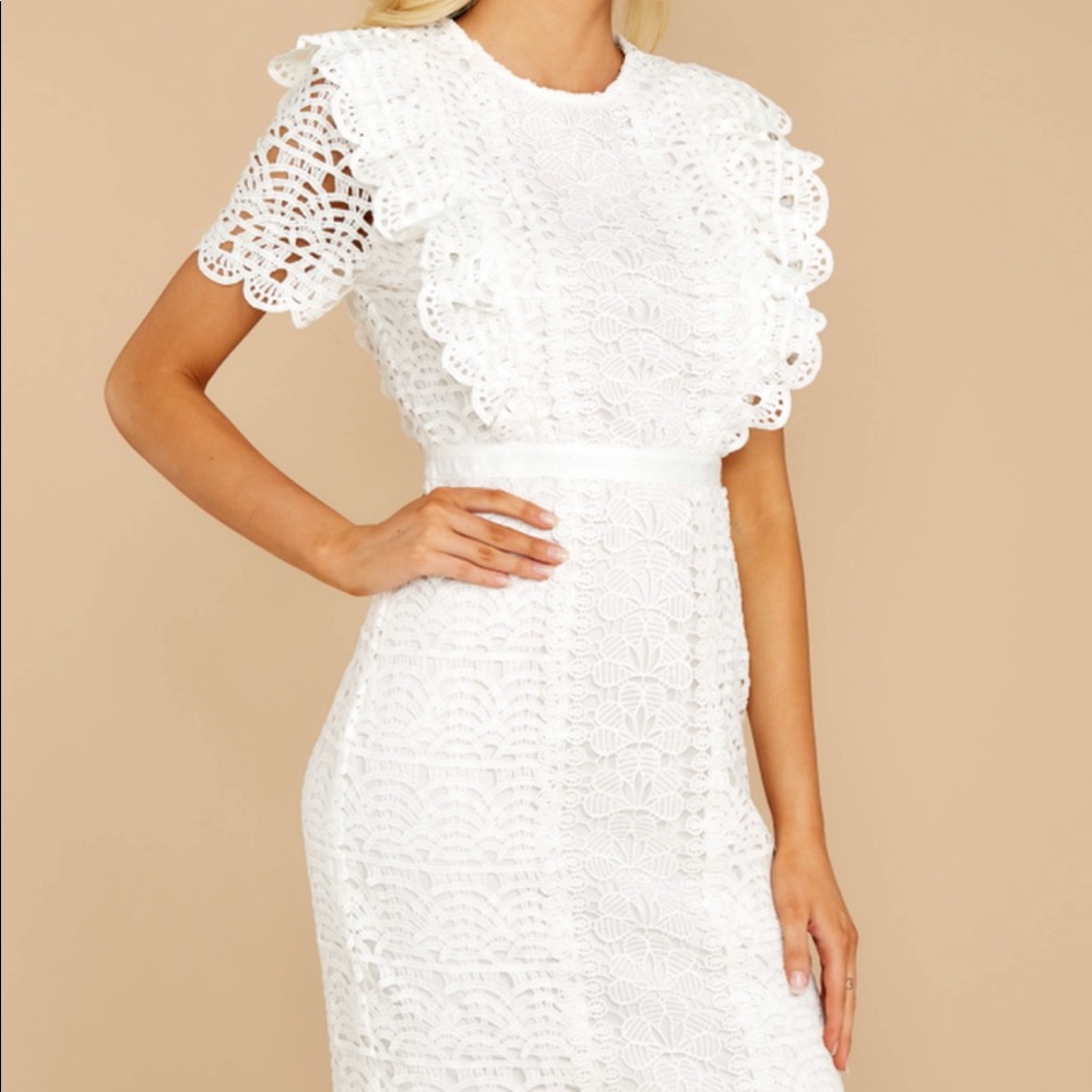 🎉🎊 HP 12/4/21🎉🎊 White Eyelet Dress🤍 - Picture 4 of 11
